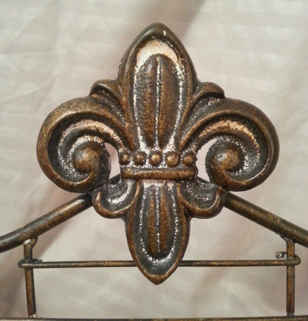 fleur de lis